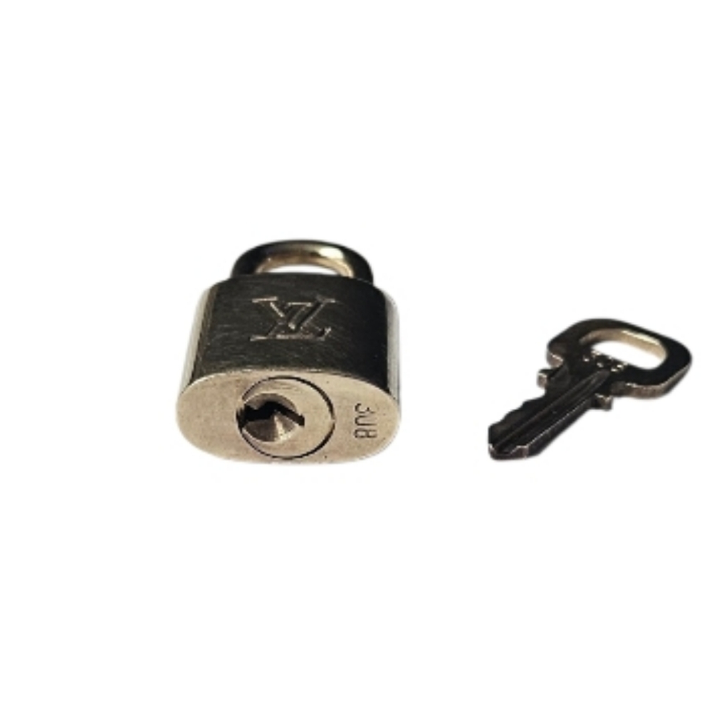Louis Vuitton Lock & Key - Picture 2 of 5